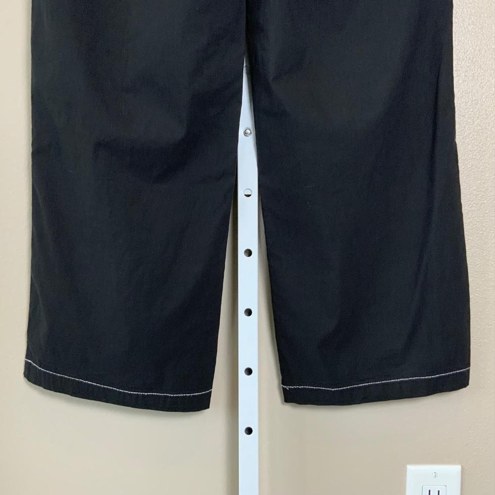 Nicole Miller Contrast Stitch Cropped Pants - Picture 14 of 16